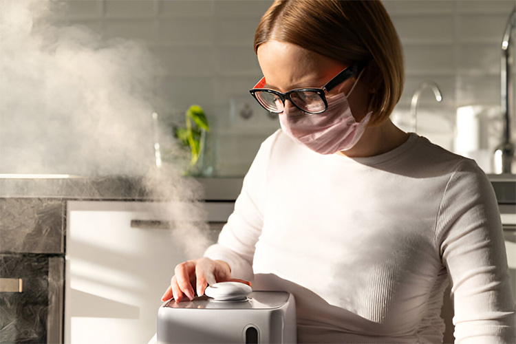 بیشتر دستگاه‌های بخور سرد برای اضافه کردن اسانس مناسب نیستند.